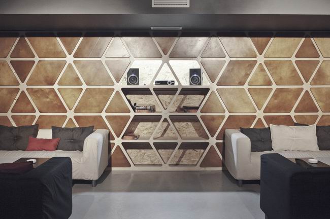 創(chuàng)意組合  圣彼得堡 APTEK 個(gè)性酒吧設(shè)計(jì)說(shuō)明