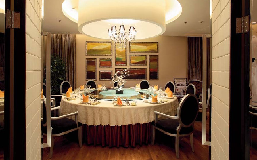 海派風(fēng)格酒店餐廳設(shè)計案例  香港撈福來秦皇島店