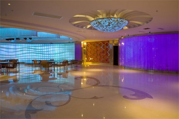 麥樂迪KTV富力城店設計欣賞 感受流暢之美