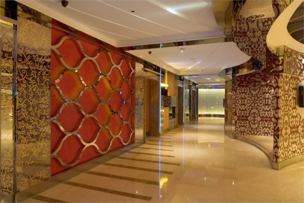 麥樂迪KTV富力城店設計欣賞 感受流暢之美