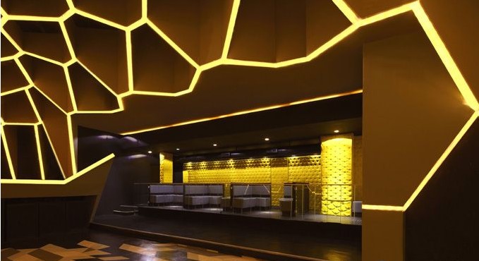 讓人“瘋狂”的空間 巴西約瑟芬娜羅克西夜總會設計圖欣賞