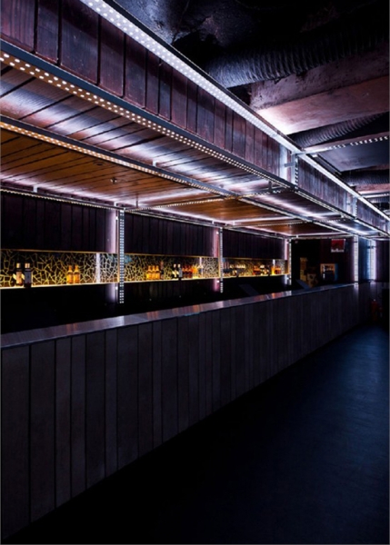 來自巴西迪斯科舞廳設計案例賞析 水晶的世界