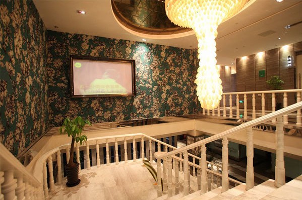 普樂迪量販KTV設(shè)計效果圖賞析 融合酒吧慢搖特色