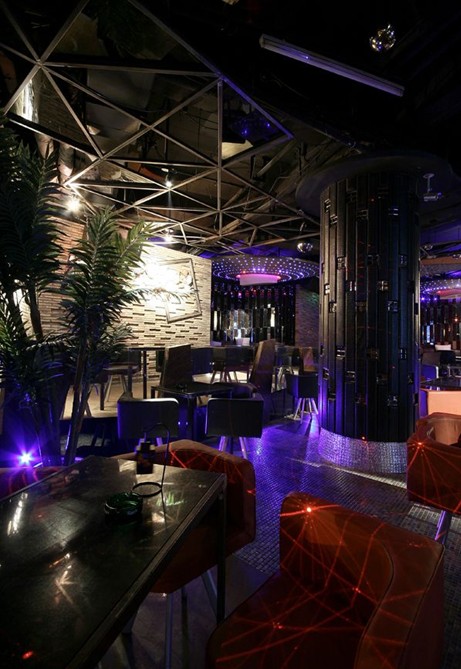 豐富的空間韻律 佳木斯市萊茵河畔演藝吧設(shè)計欣賞