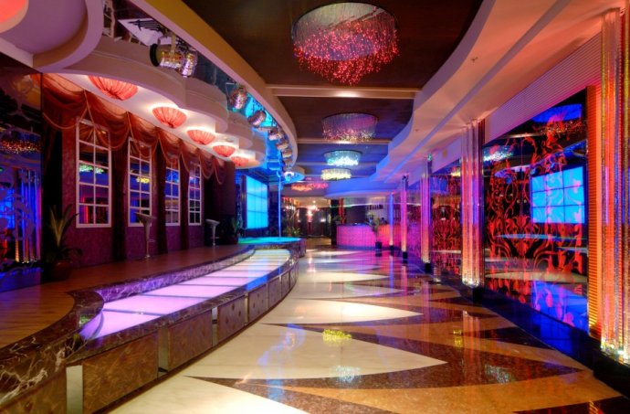 極富個(gè)性的娛樂(lè)新天地 長(zhǎng)沙夜明星KTV俱樂(lè)部設(shè)計(jì)