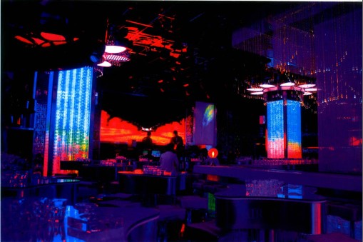 “身如琉璃、內(nèi)外明澈” 菲兒夜總會設計實景圖欣賞