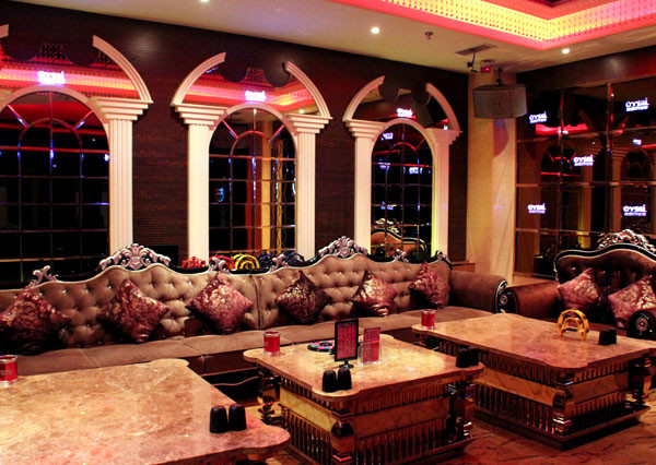 酷愛量販KTV設(shè)計圖欣賞 富于想象力的迷幻空間 