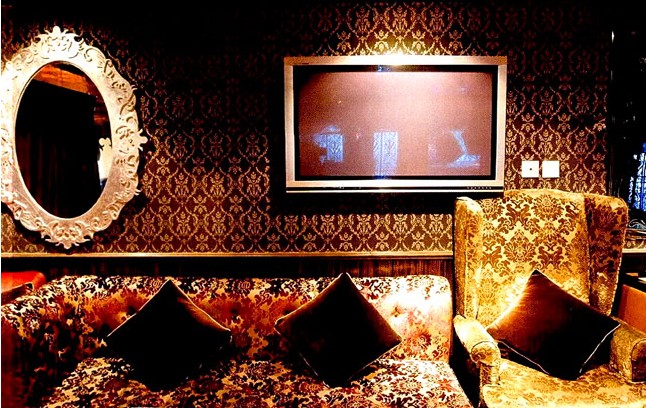 哲東設(shè)計(jì)邀您一起欣賞 妖嬈的官邸酒吧設(shè)計(jì)