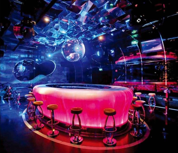 銀行一般的夜店 上海Fame pub夜總會(huì)設(shè)計(jì)欣賞