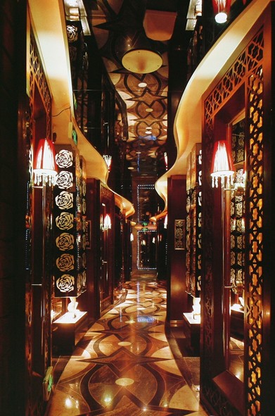 西亞皇室風(fēng)格的重現(xiàn) 金色年華ＫＴＶ設(shè)計(jì)欣賞