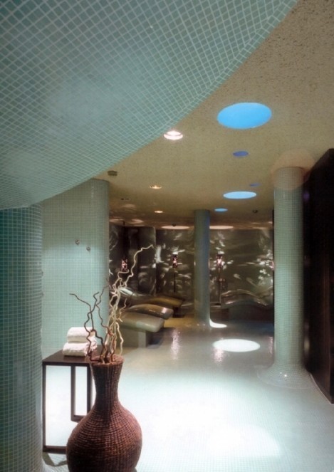 路易斯?fàn)柲范燃偎熤行脑O(shè)計(jì)效果圖