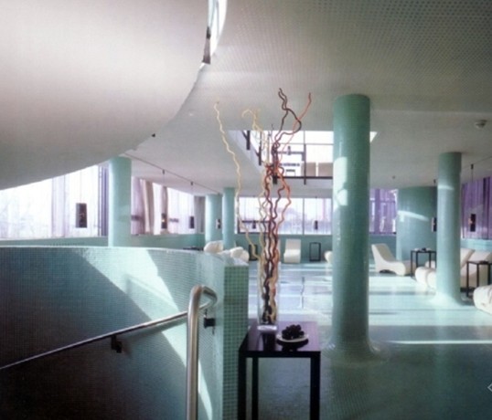 路易斯?fàn)柲范燃偎熤行脑O(shè)計(jì)效果圖