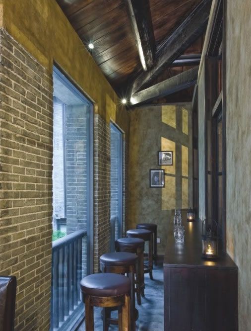 貝斯酒吧設(shè)計 飄彌著爵士樂風格的浪漫曲調(diào)