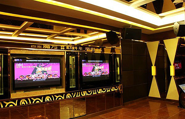 高品位的“魔方”量販?zhǔn)終TV設(shè)計(jì)欣賞