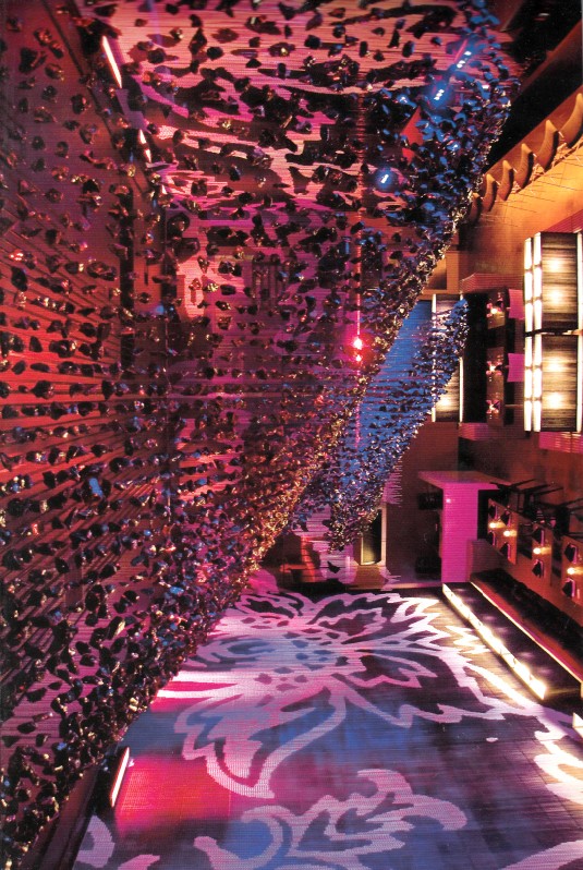 Motif俱樂部設(shè)計 融合古典與時尚魅力