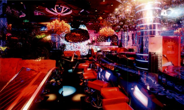 合肥美高美迷城酒吧設(shè)計 西方古典風格與未來主義的融合