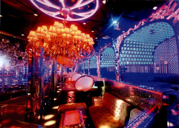 合肥美高美迷城酒吧設(shè)計 西方古典風格與未來主義的融合