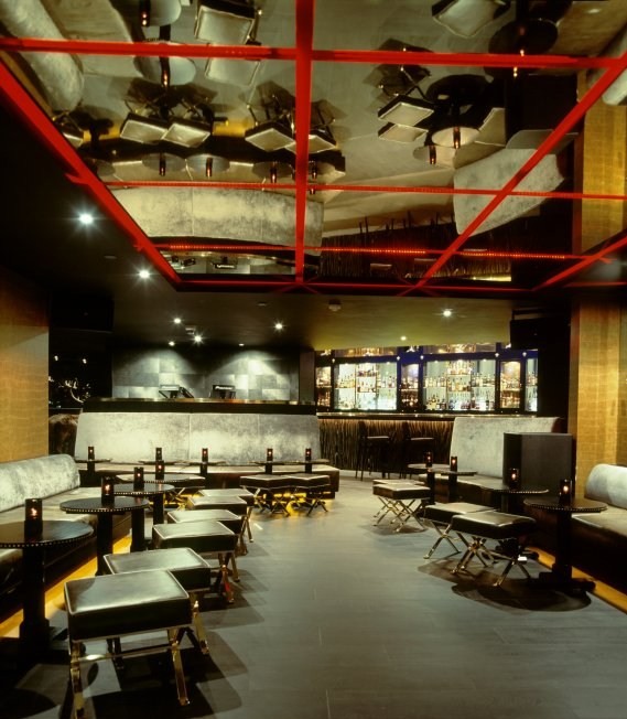 全新的酒吧俱樂部 澤塔Whisky Mist酒吧設(shè)計賞析