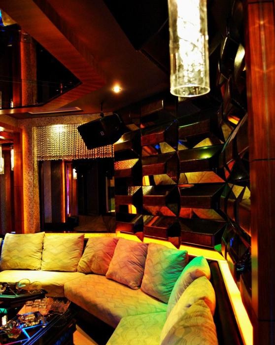 成都藍(lán)色夢(mèng)幻KTV會(huì)所設(shè)計(jì) 引領(lǐng)時(shí)尚潮流