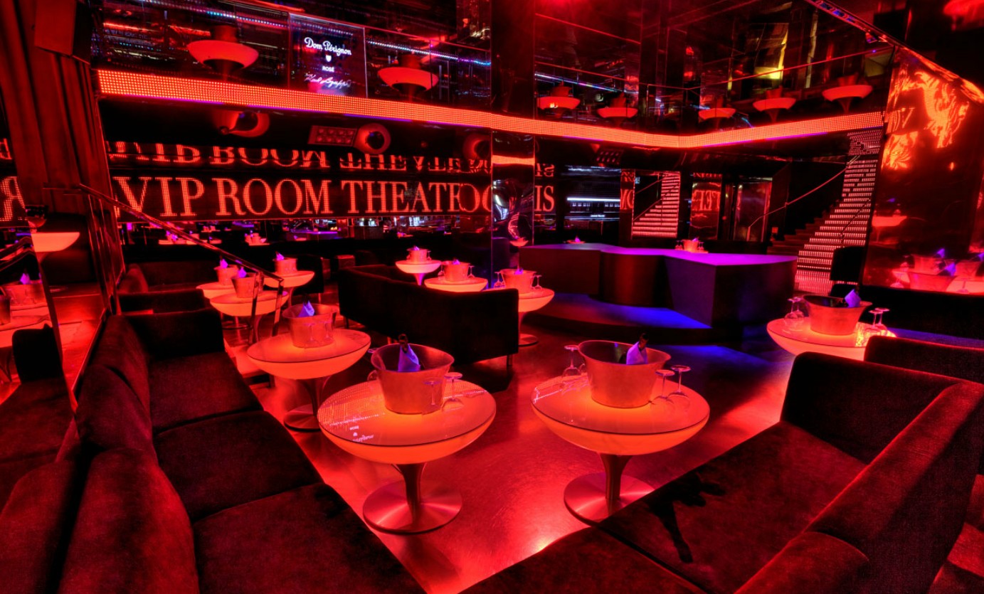 巴黎最流行的俱樂部之一 貴賓室夜場俱樂部設(shè)計