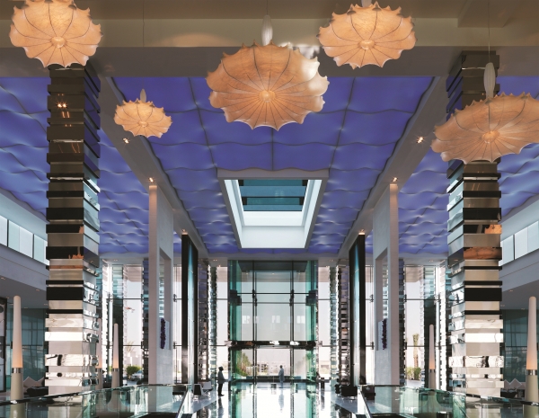 Fairmont Bab Al Bahr酒店設(shè)計(jì) 強(qiáng)調(diào)動(dòng)感和節(jié)奏變化