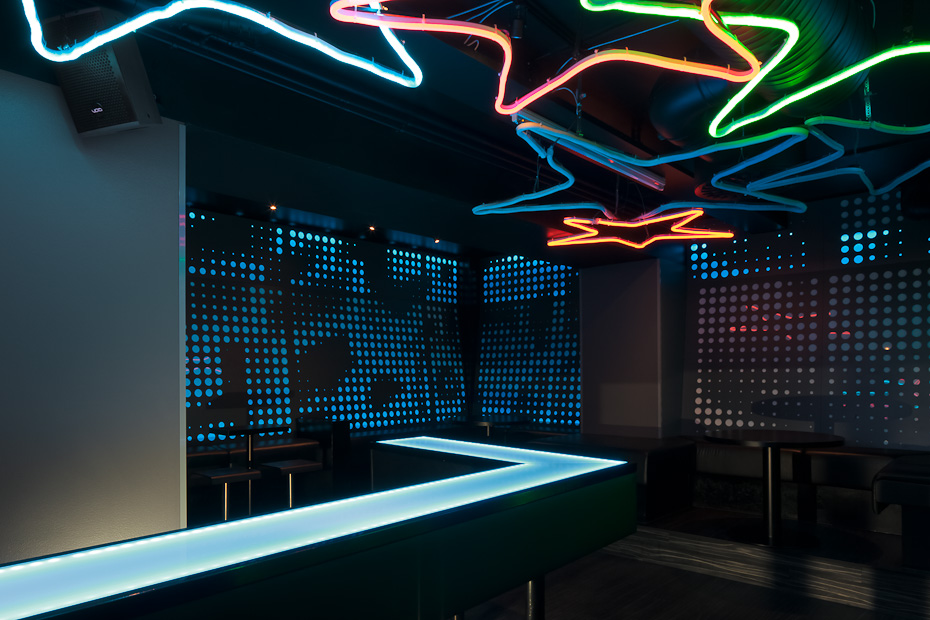 室內(nèi)光環(huán)境對娛樂會所空間設(shè)計的作用