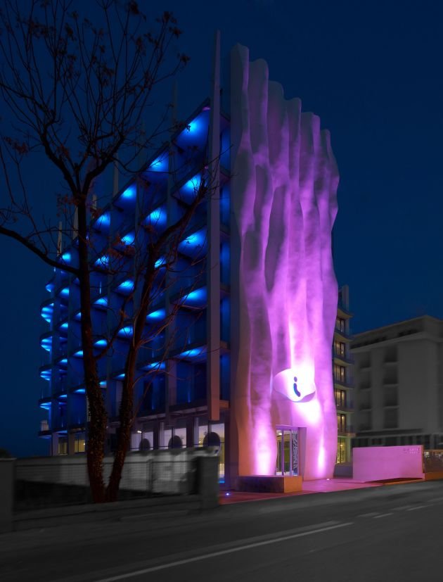 多變的&ldquo;空間豪宅&rdquo; i-SUITE酒店設計效果圖欣賞