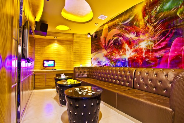 KTV燈光設(shè)計(jì)與色彩設(shè)計(jì)之間的關(guān)系