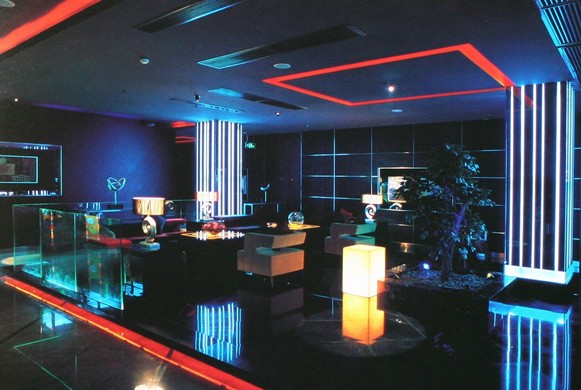 以簡(jiǎn)約流暢的設(shè)計(jì)凸顯個(gè)性 廣州知名俱樂部設(shè)計(jì)效果圖欣賞