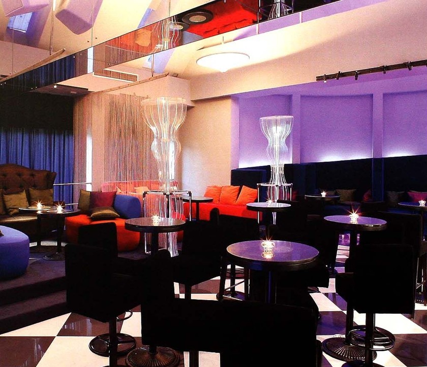 一個(gè)瑰麗多彩的地方 JA LOUNGE酒吧設(shè)計(jì)效果圖