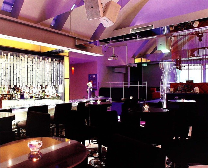 一個(gè)瑰麗多彩的地方 JA LOUNGE酒吧設(shè)計(jì)效果圖