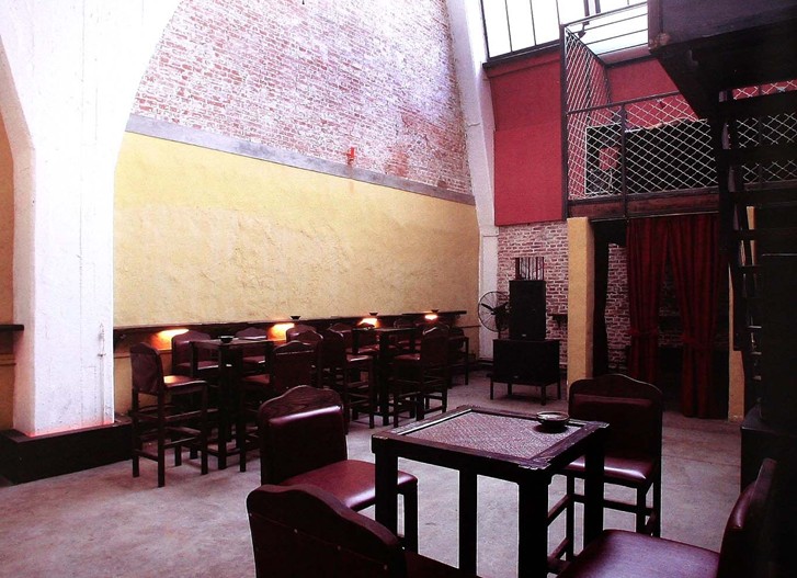 微波釋——北京798藝術(shù)村落里的酒吧設(shè)計(jì)