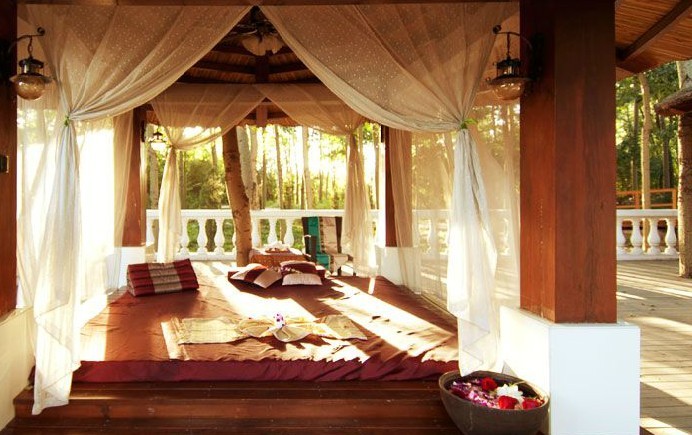 長(zhǎng)白山生態(tài)洗浴中心