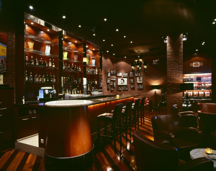 酒吧吧臺設(shè)計(jì)