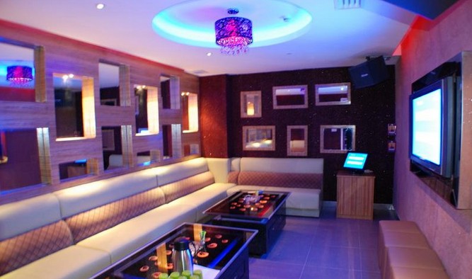 廣東江門KTV設(shè)計(jì) 時(shí)尚與優(yōu)雅的完美結(jié)合