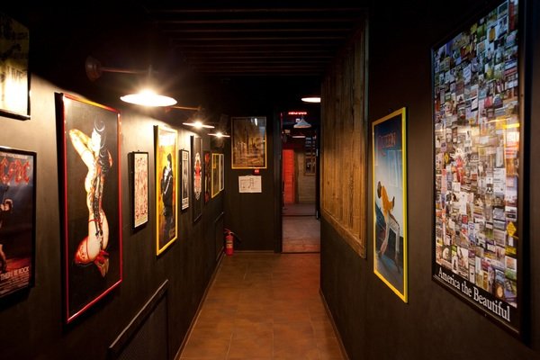 Coyote Ugly經(jīng)典美式酒吧設(shè)計方案效果圖欣賞