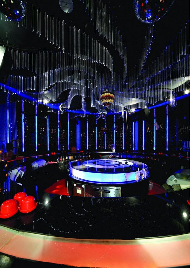 富有神秘色彩的夢幻KTV設(shè)計效果圖