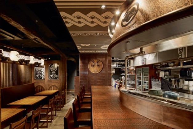 打通空間 日式主題酒吧吧臺(tái)設(shè)計(jì)欣賞