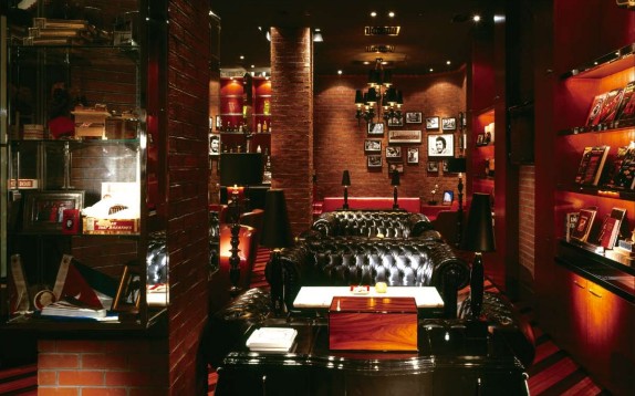 雪茄俱樂(lè)部設(shè)計(jì)