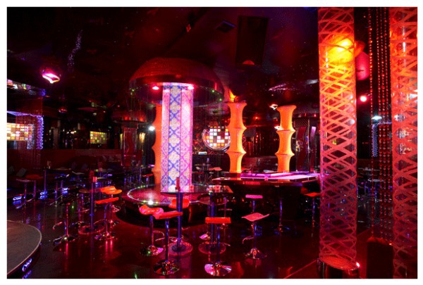 芭娜娜迪廳俱樂部設(shè)計圖欣賞