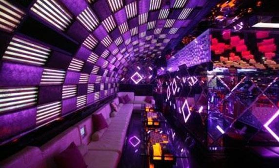 芭娜娜迪廳俱樂部設(shè)計圖欣賞