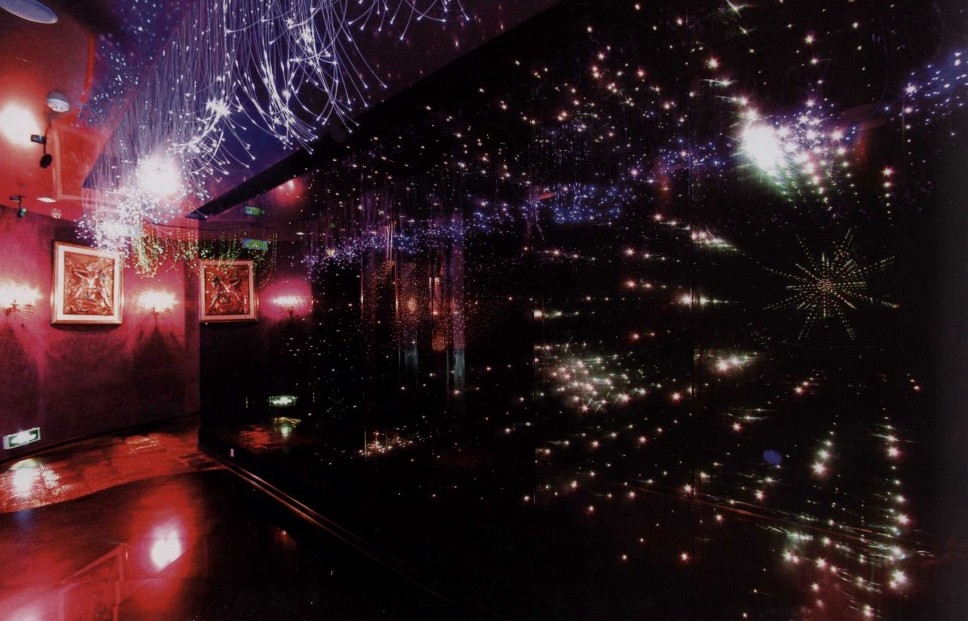 古典的優(yōu)雅與尊貴風(fēng)格在KTV設(shè)計中的表現(xiàn)