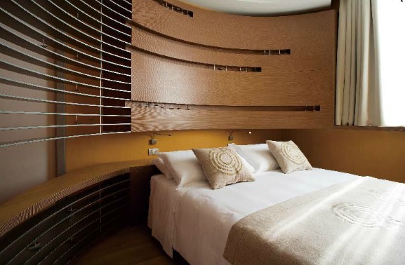 意大利EOS酒店客房及浴室設(shè)計(jì)