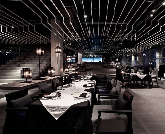 曼谷ZENSE酒吧設計 引入動態(tài)的時尚世界