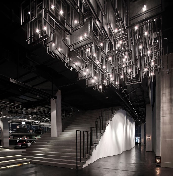 曼谷ZENSE酒吧設計 引入動態(tài)的時尚世界