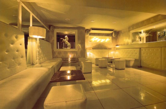 法爾曼酒吧室內(nèi)設(shè)計