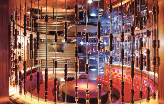 多變性格下的紅酒吧設(shè)計(jì)效果圖欣賞