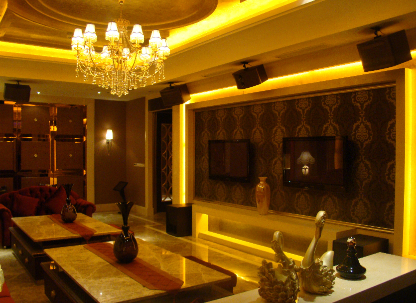 KTV空間的層次給人以良好的空間體驗(yàn)