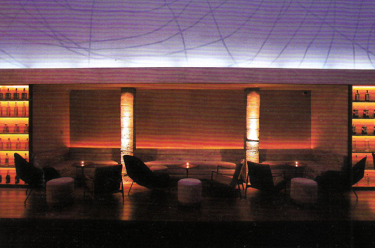 “逃避”酒吧設(shè)計(jì) 營(yíng)造先進(jìn)潮流的氛圍