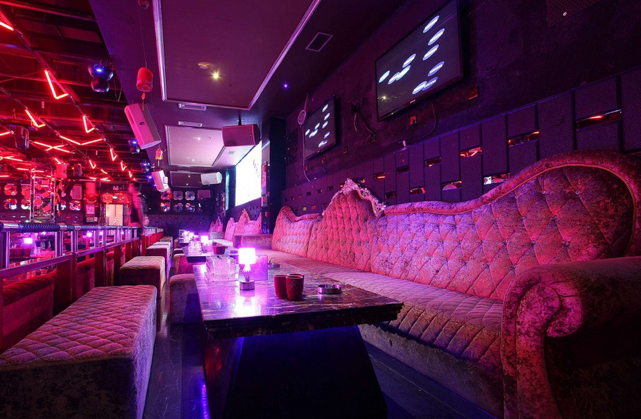 酒吧燈光設(shè)計(jì)